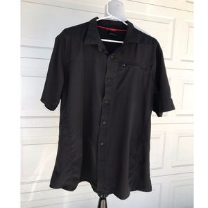 GERRY Mens Short Sleeve Black Wicking Woven Shirt